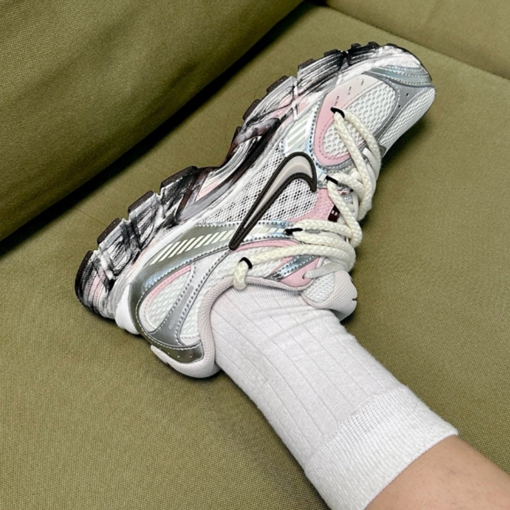 Nike V5 RNR Sakura Fall