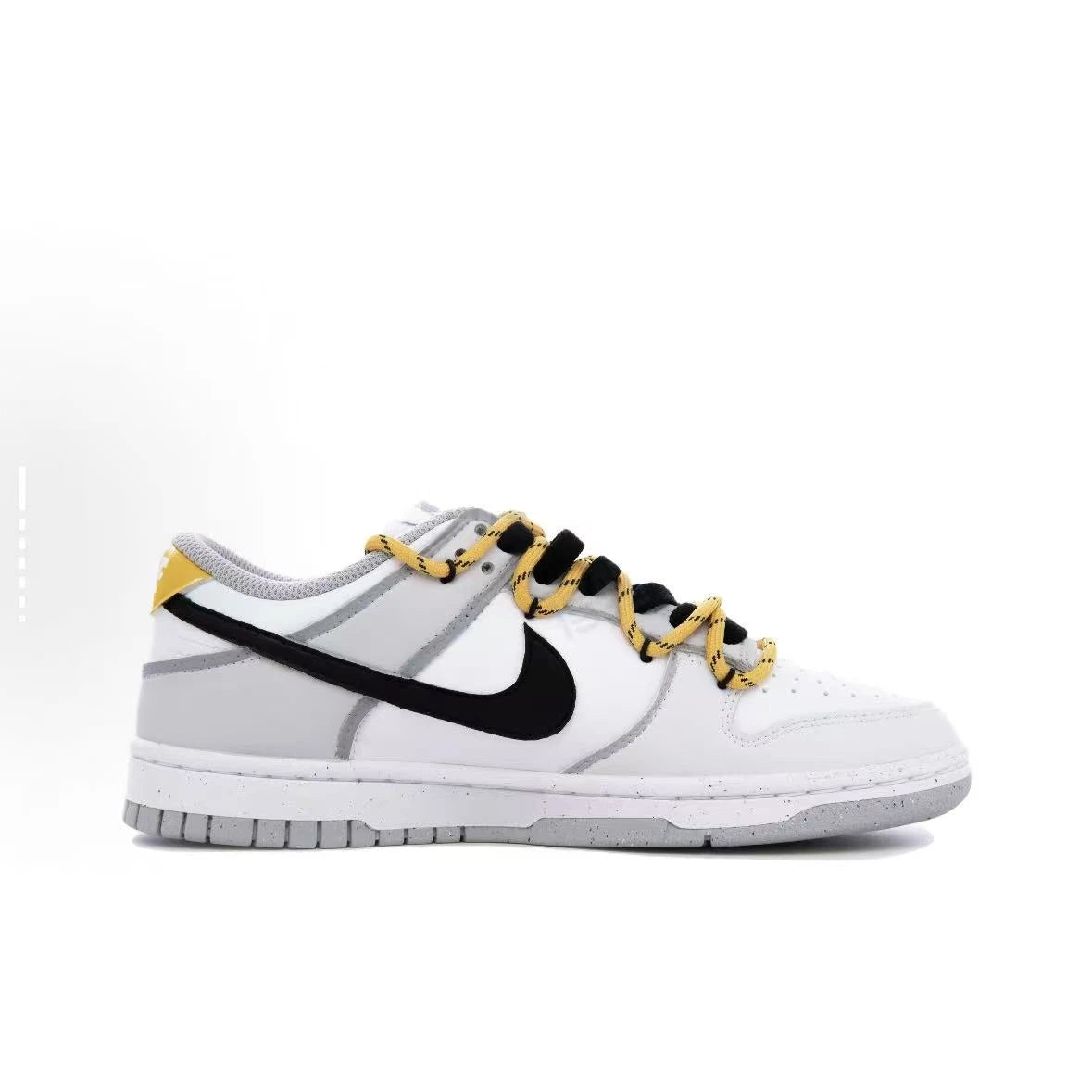 Nike Geometric Street