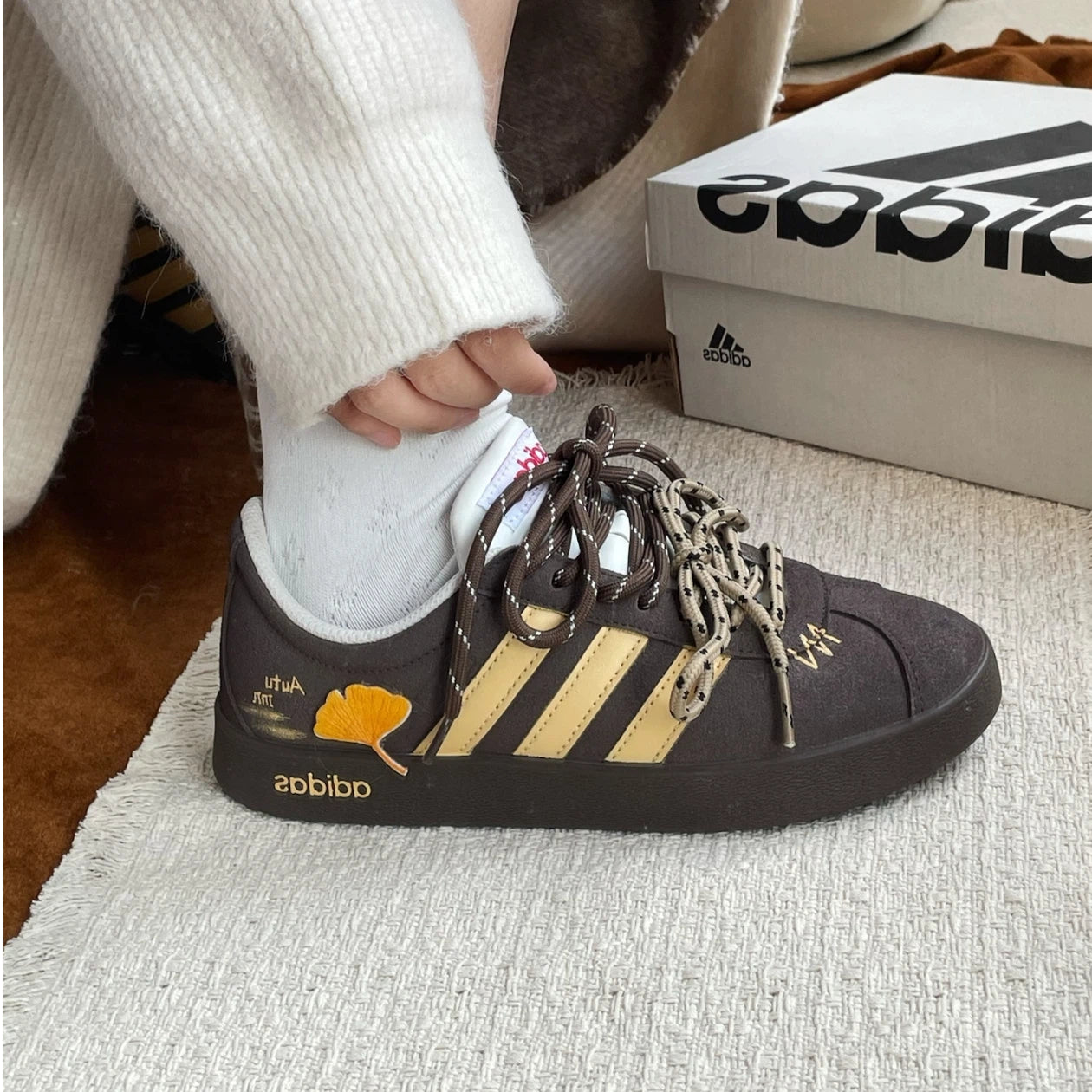 Adidas Autumn Ginkgo