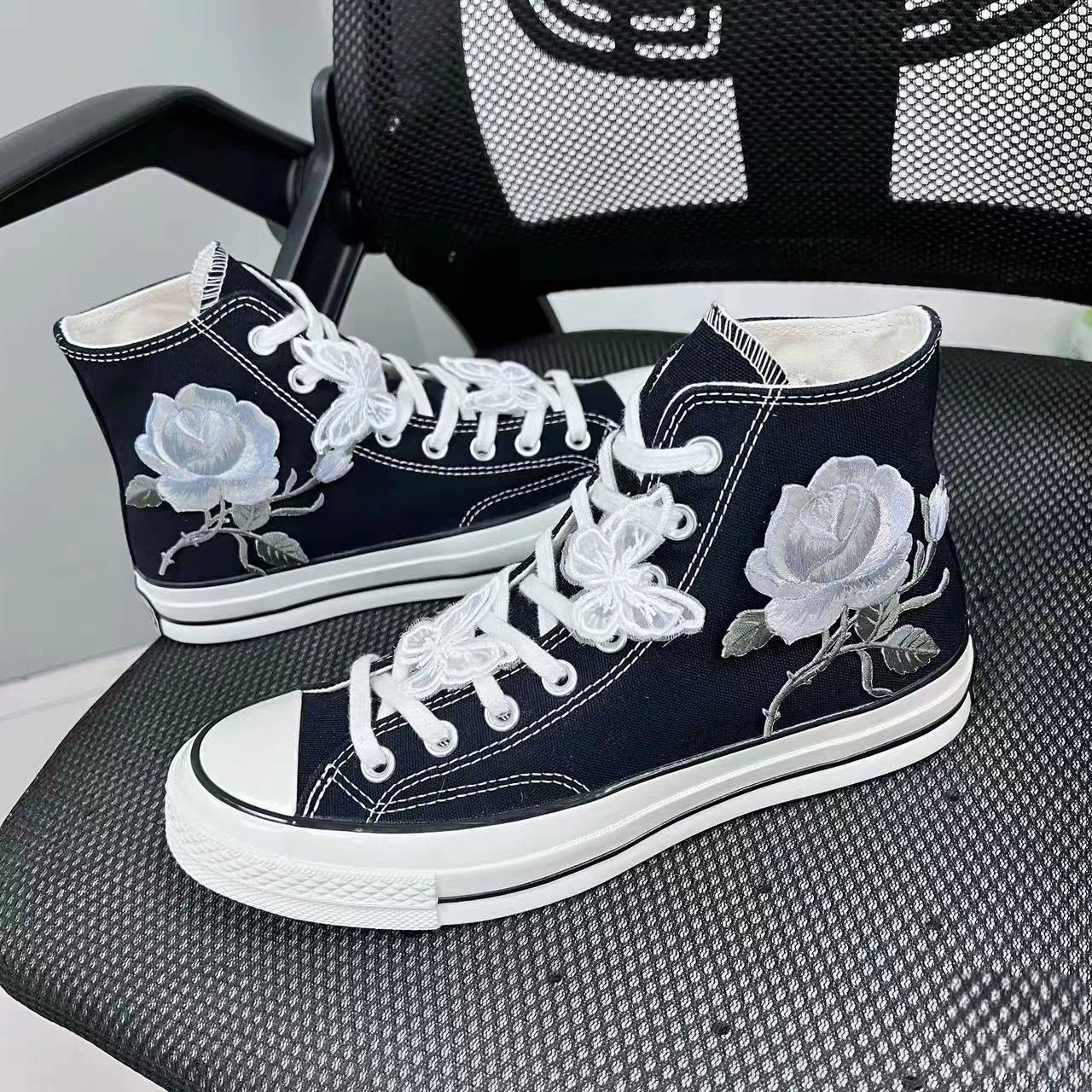 Converse Midnight Rose