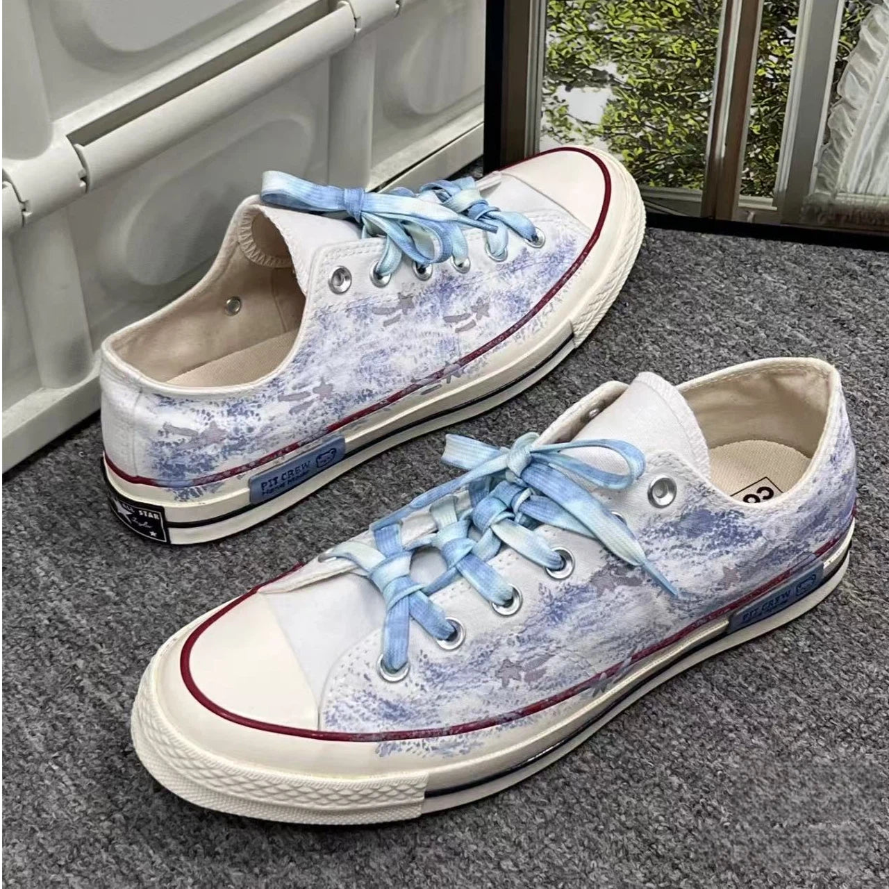 Converse Thousand Flowers