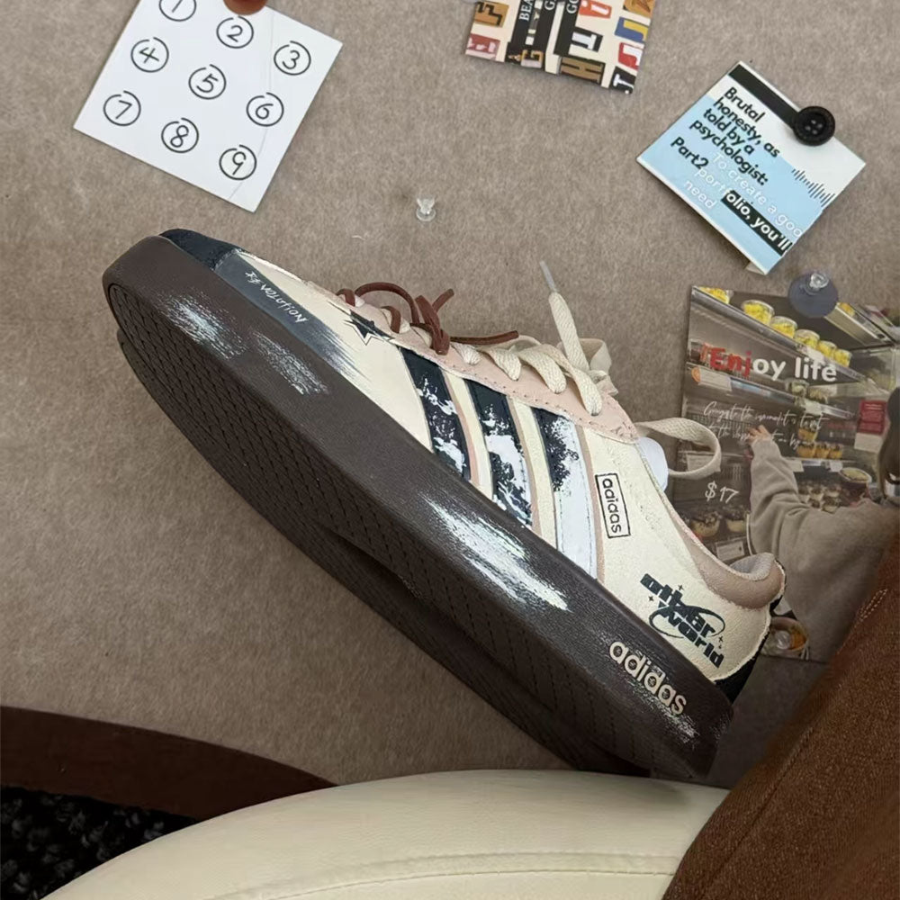 Adidas Star Traveler