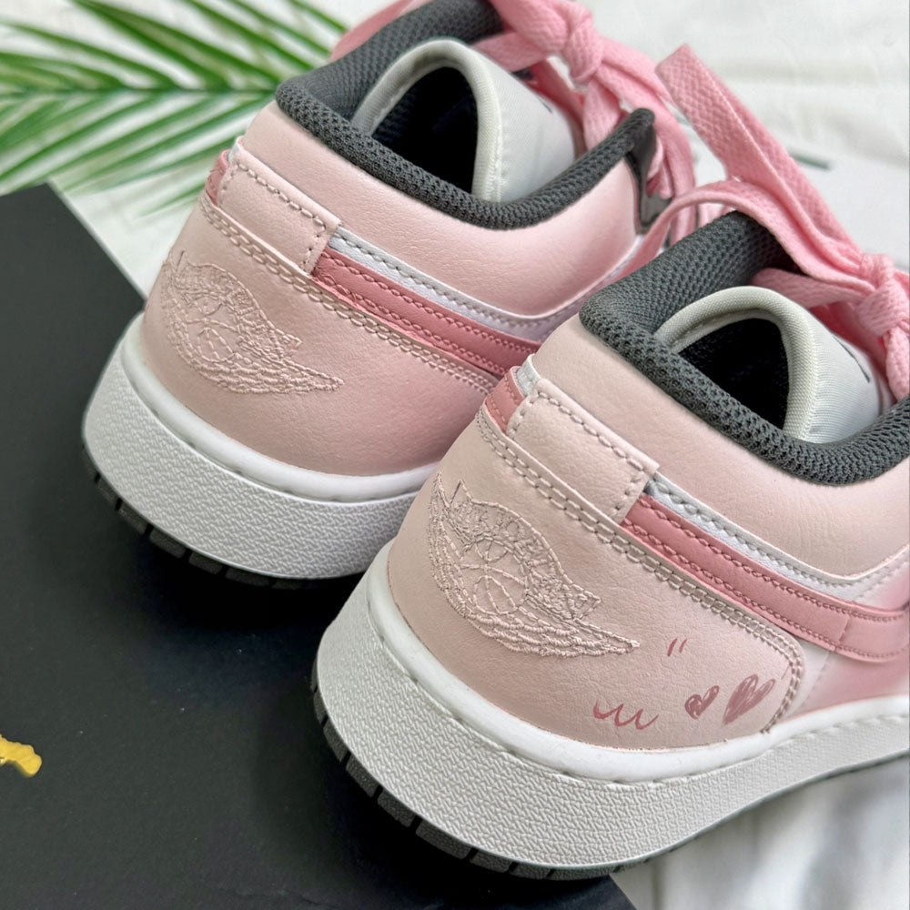 Air Jordan Strawberry Sweetheart