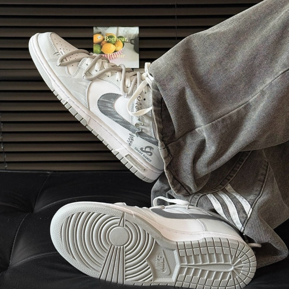 Nike Dunk Silver Snake Dancing Wildly