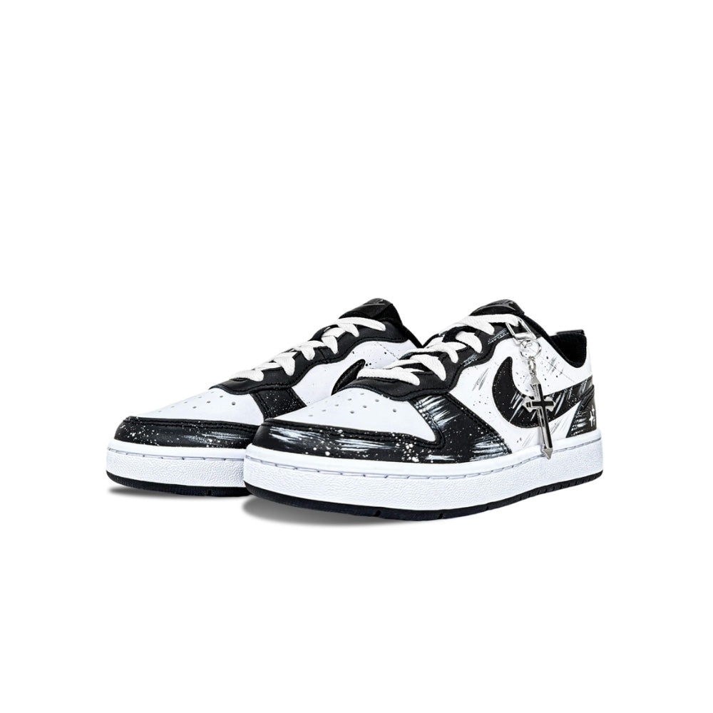 Nike Court Borough Black and White Impression
