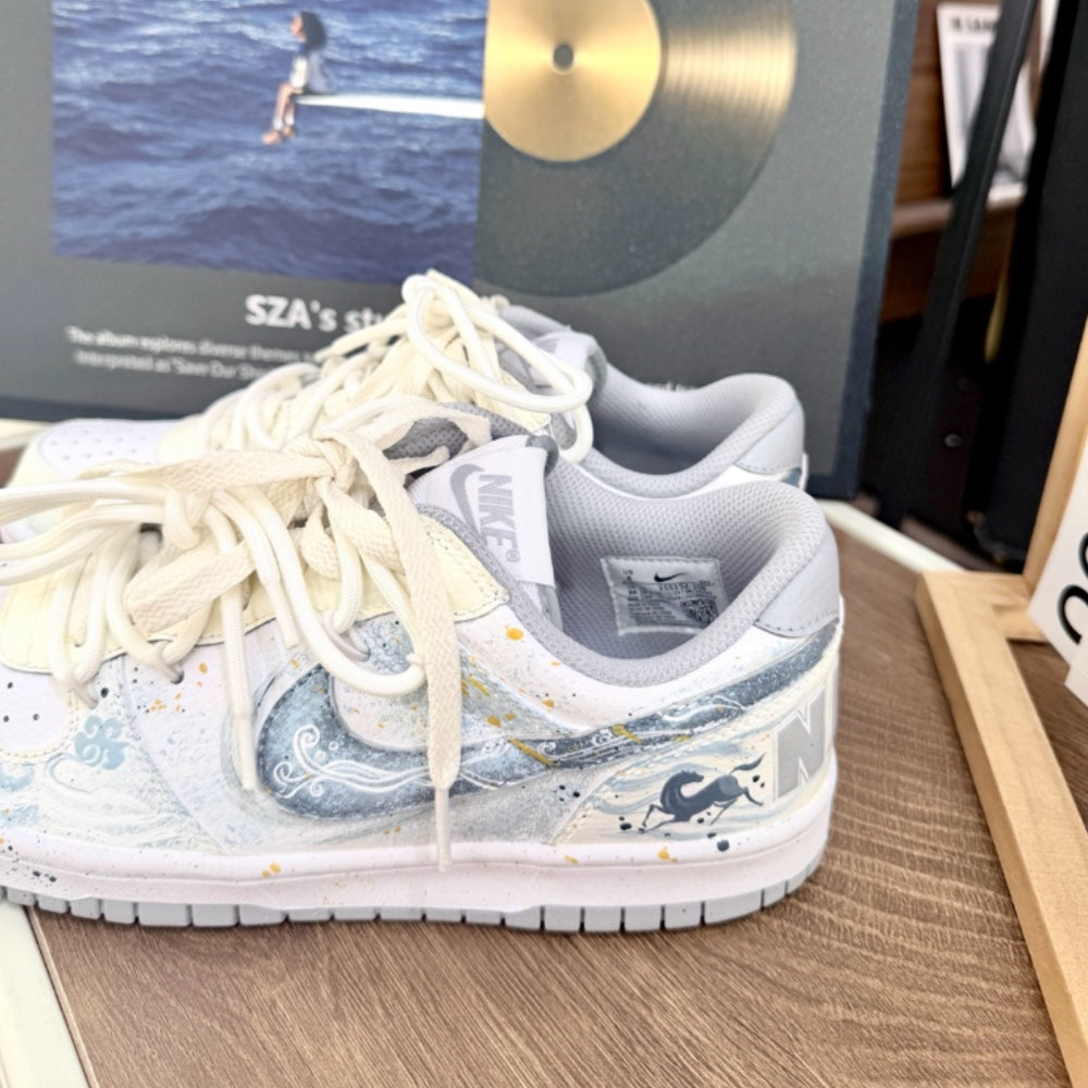 Nike Big River Moon