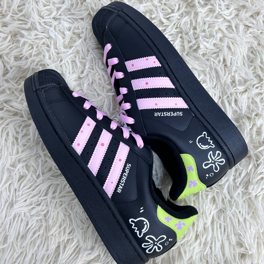 Adidas Heart Smile